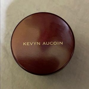 Skin enhancer concealer